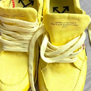 Off White Low Vulc sneakers